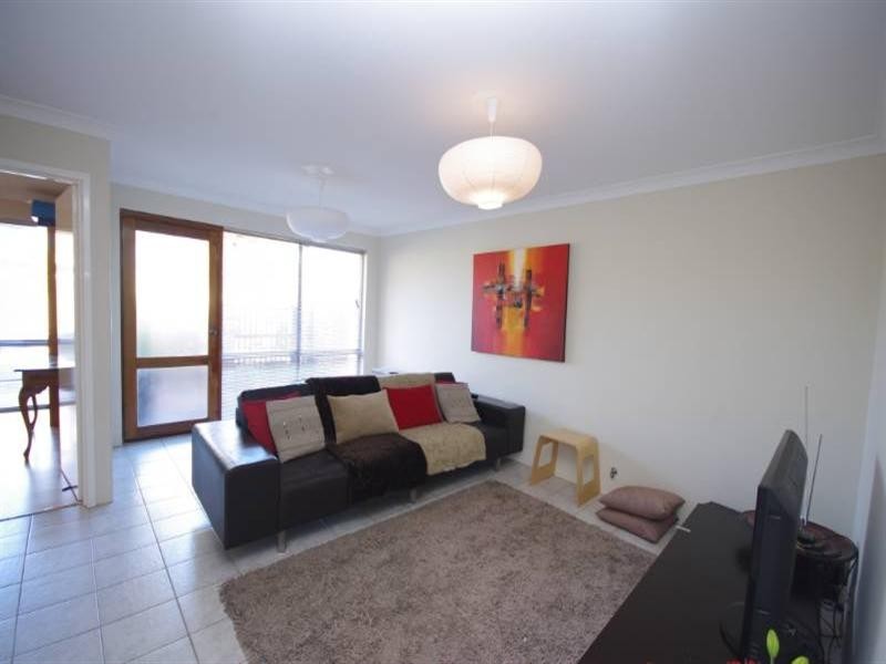 26b Pinewood Green, Mirrabooka WA 6061