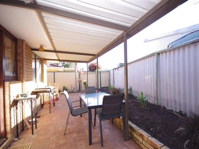 26b Pinewood Green, Mirrabooka WA 6061