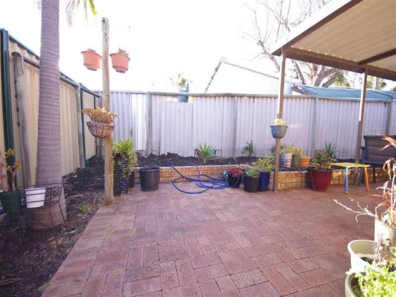 26b Pinewood Green, Mirrabooka WA 6061
