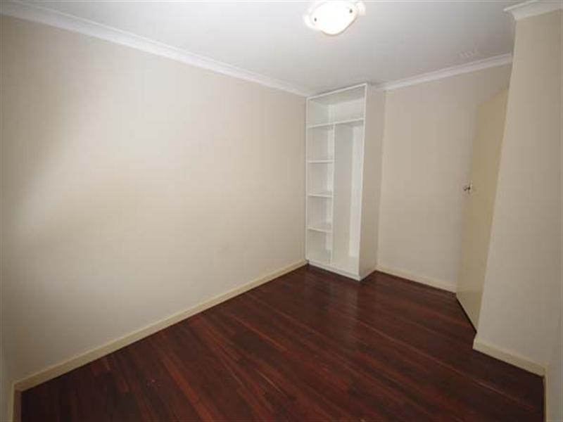 24 Keeley Way, Girrawheen WA 6064