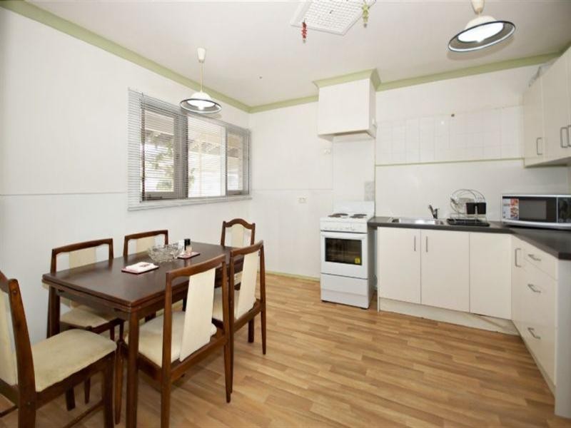 8 Culloton Crescent, Balga WA 6061