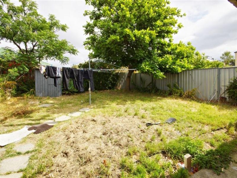 8 Culloton Crescent, Balga WA 6061