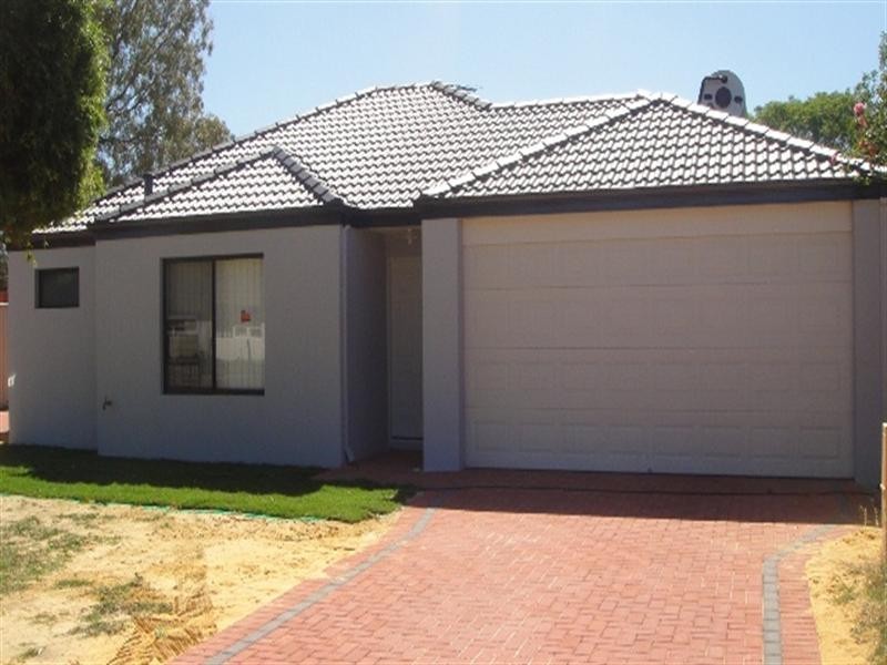 1/116 Culloton Crescent, Balga WA 6061