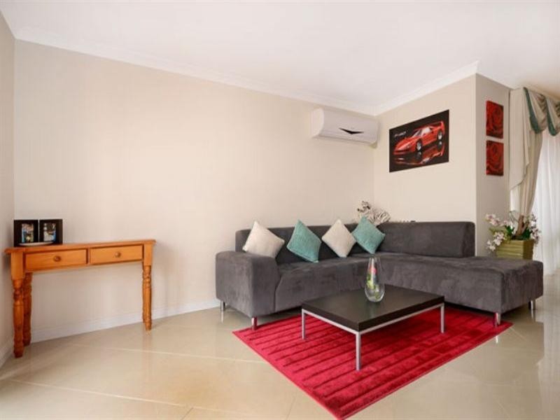 6a Durham Way, Westminster WA 6061