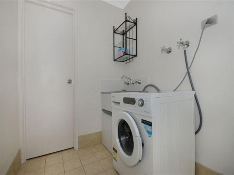 6a Durham Way, Westminster WA 6061