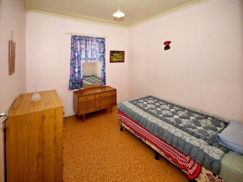 8 Preston Way, Balga WA 6061