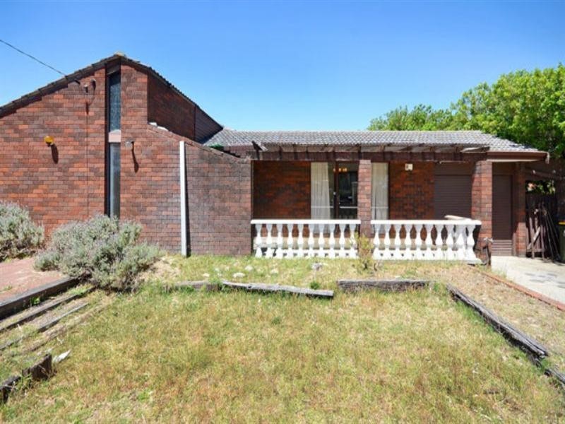 90 Girrawheen Avenue, Girrawheen WA 6064