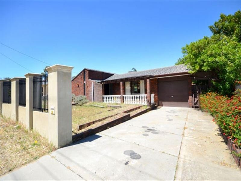 90 Girrawheen Avenue, Girrawheen WA 6064