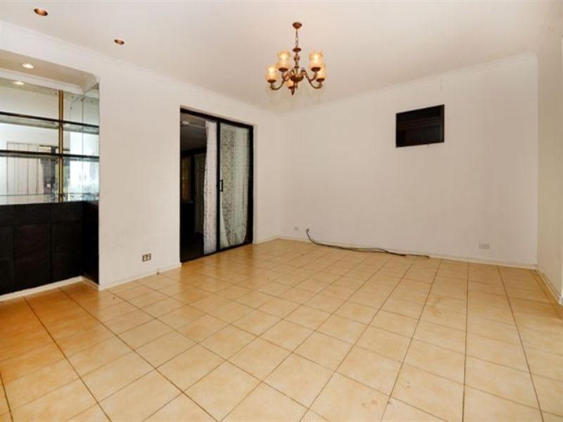 90 Girrawheen Avenue, Girrawheen WA 6064