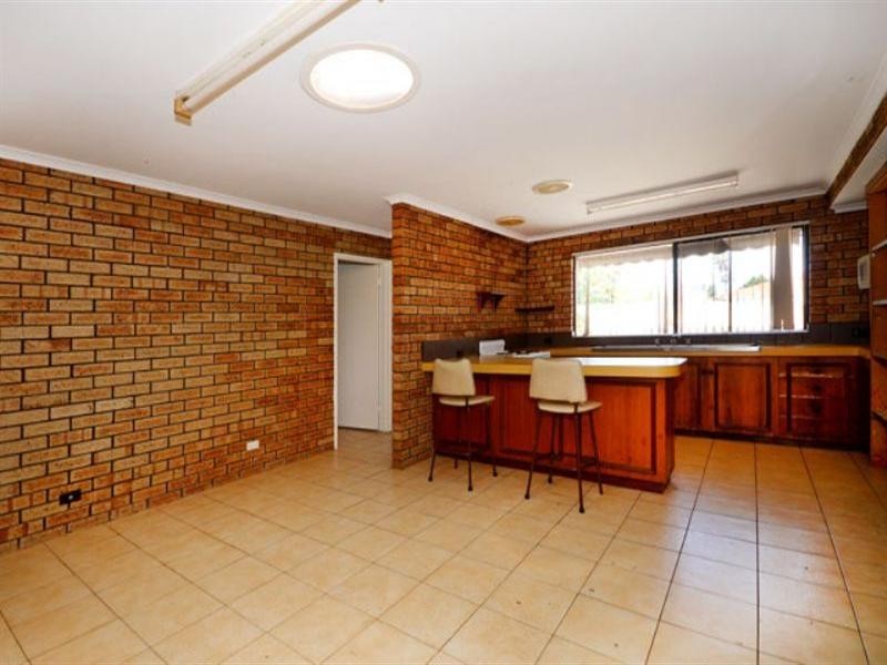 90 Girrawheen Avenue, Girrawheen WA 6064