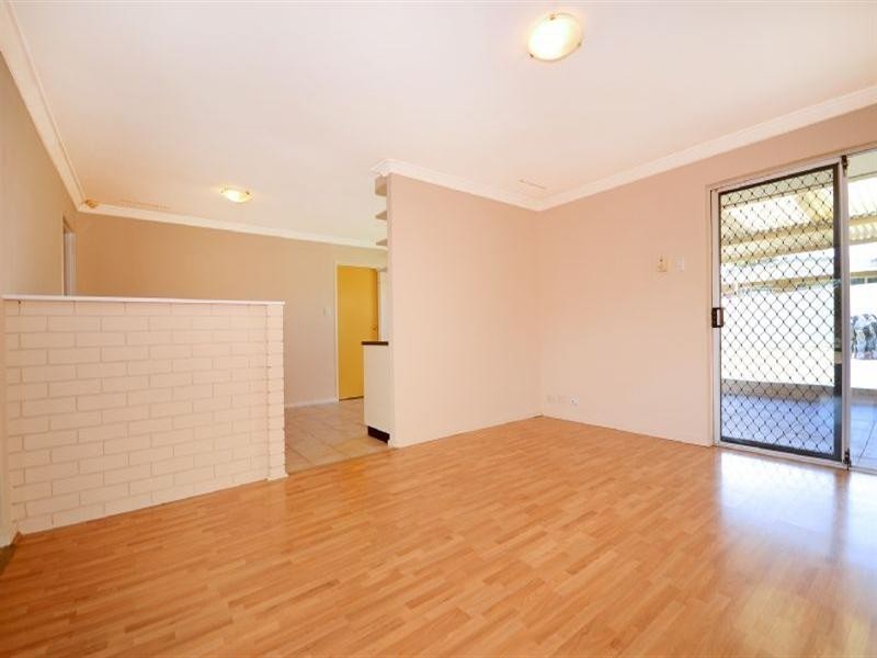 4 Harford Way, Girrawheen WA 6064