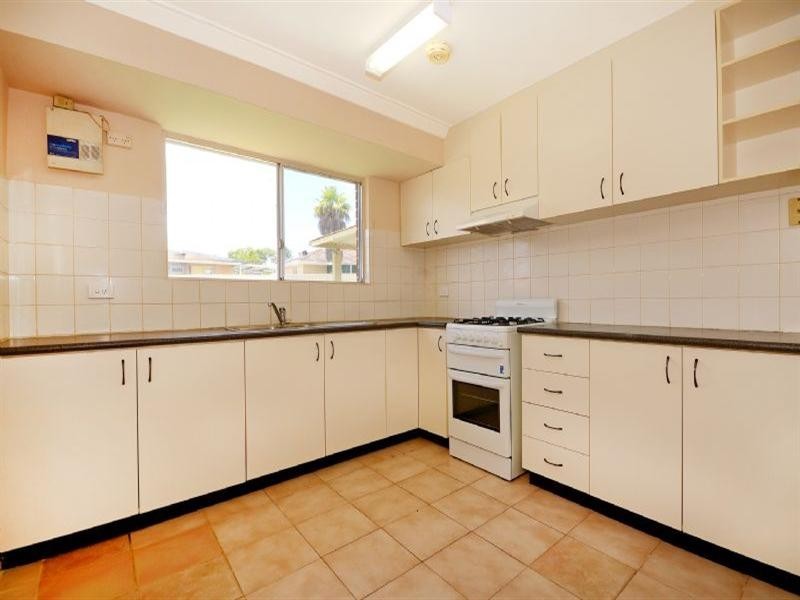 4 Harford Way, Girrawheen WA 6064