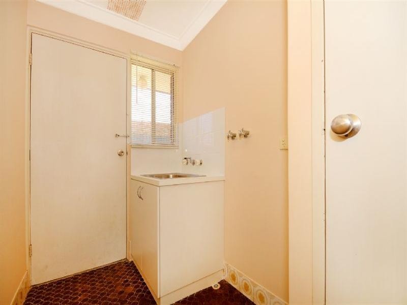 4 Harford Way, Girrawheen WA 6064