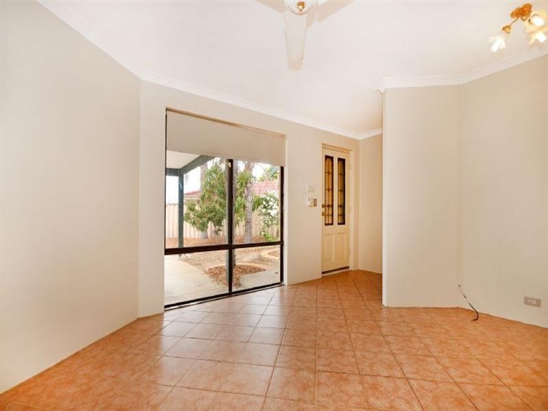 9 Pinetree Close, Alexander Heights WA 6064