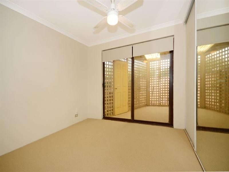 9 Pinetree Close, Alexander Heights WA 6064