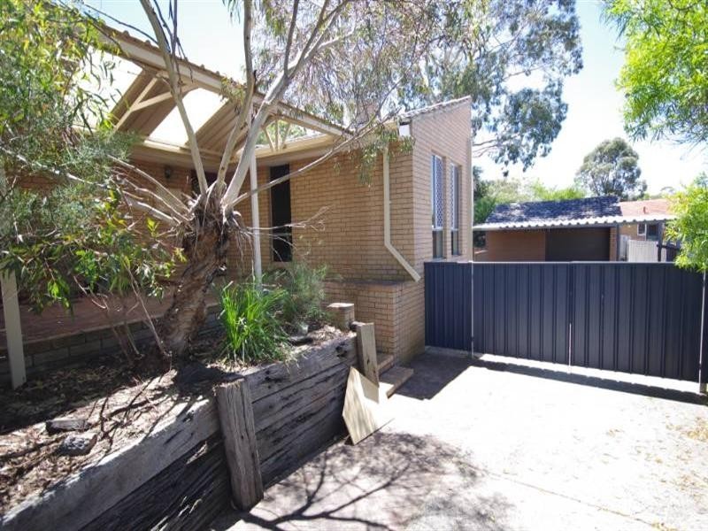 26 Whitworth Avenue, Girrawheen WA 6064