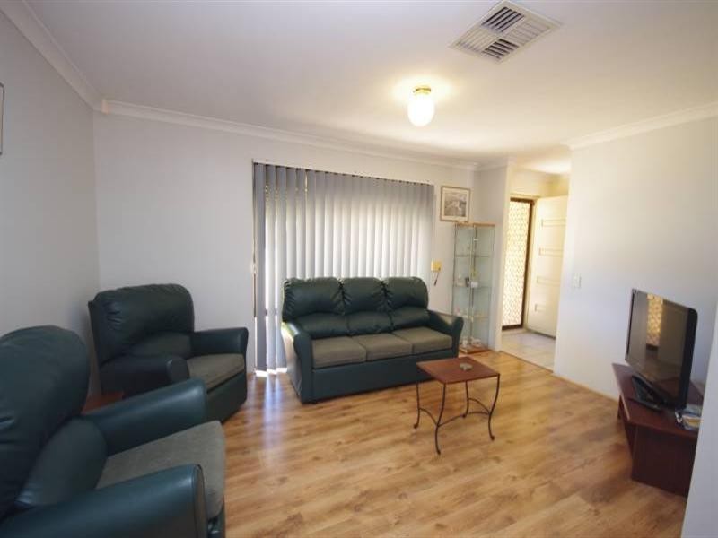 31 McFarlane Circle, Mirrabooka WA 6061