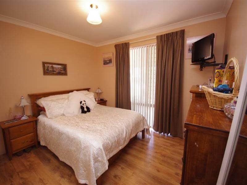 31 McFarlane Circle, Mirrabooka WA 6061