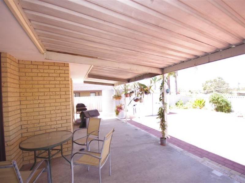31 McFarlane Circle, Mirrabooka WA 6061