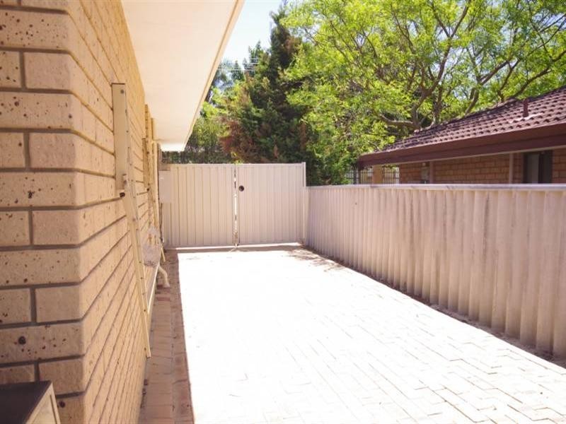31 McFarlane Circle, Mirrabooka WA 6061