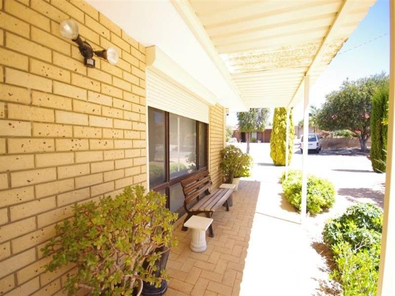 31 McFarlane Circle, Mirrabooka WA 6061