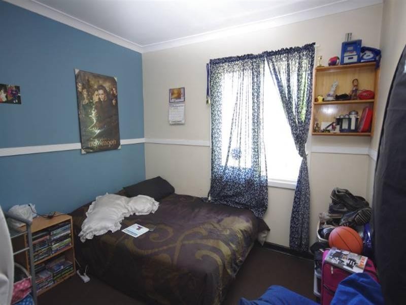 33 Pannell Way, Girrawheen WA 6064