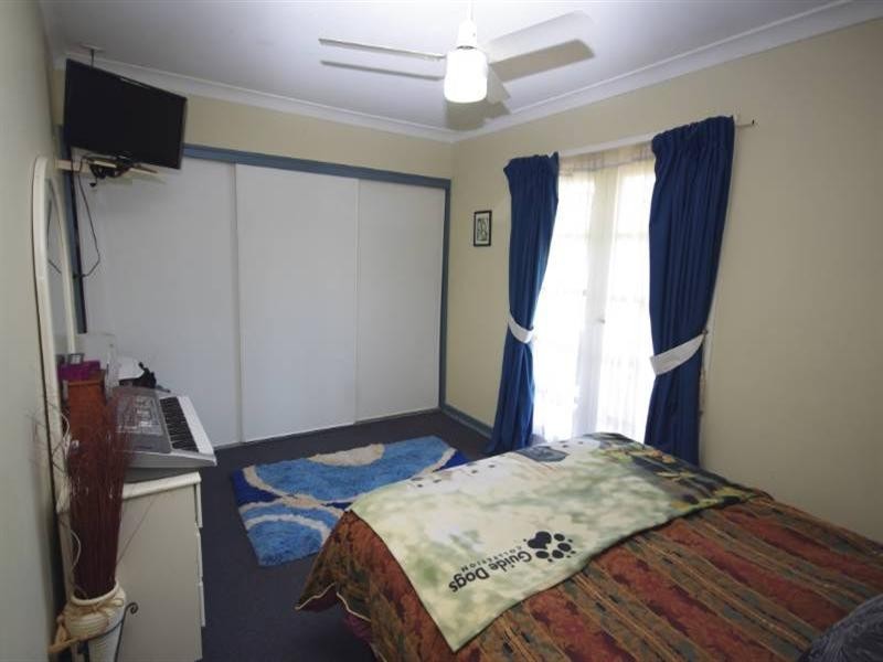 33 Pannell Way, Girrawheen WA 6064