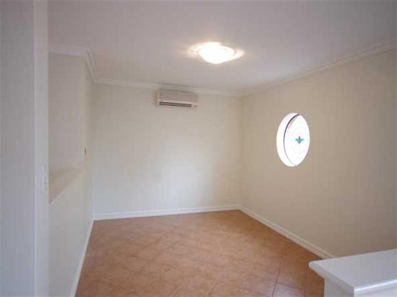 2/92 Tenth Avenue, Inglewood WA 6052