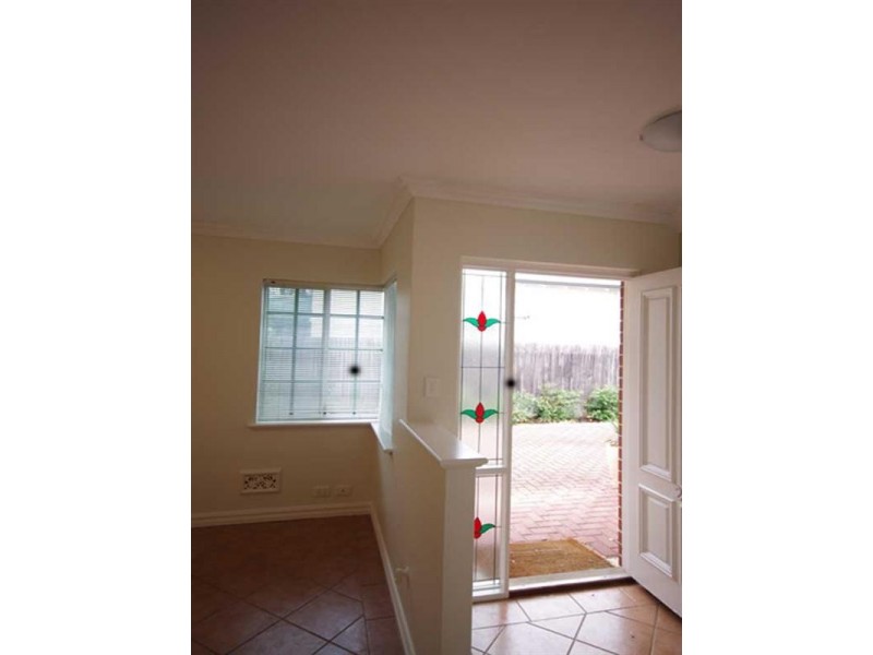 2/92 Tenth Avenue, Inglewood WA 6052