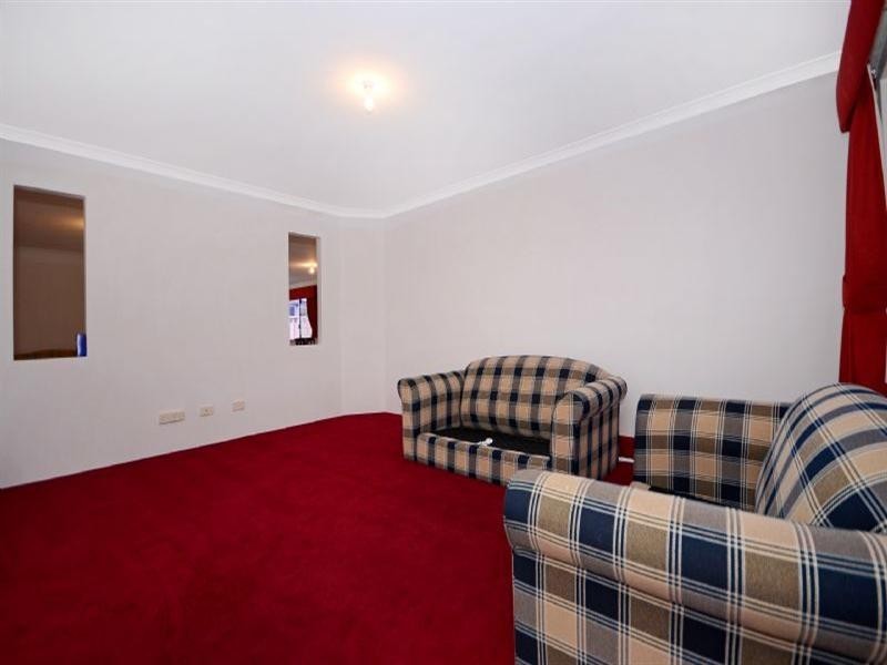 2 Fennell Rise, Darch WA 6065