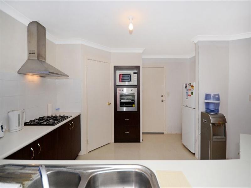 2 Fennell Rise, Darch WA 6065