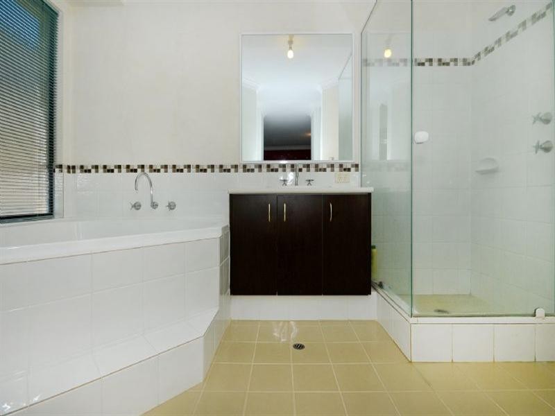 2 Fennell Rise, Darch WA 6065