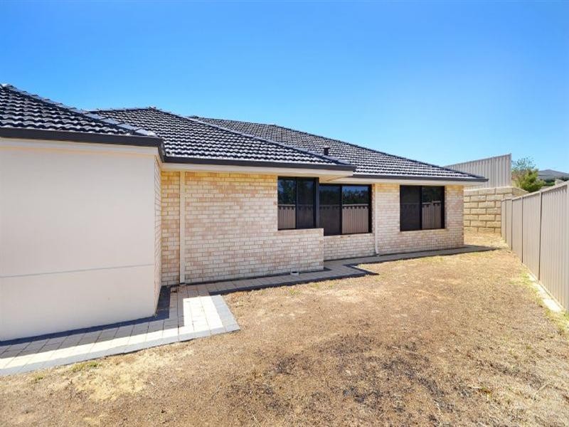 2 Fennell Rise, Darch WA 6065