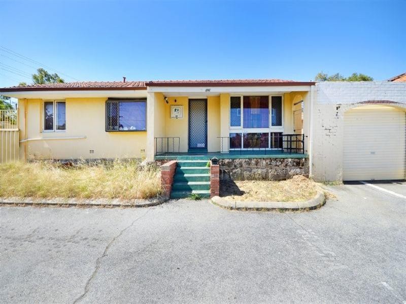 1 Amberton Avenue, Girrawheen WA 6064