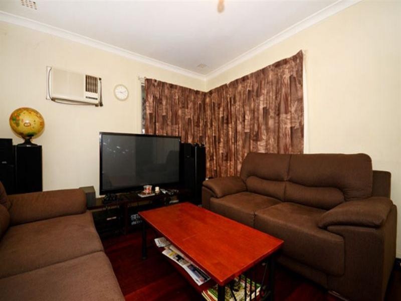 55 Nanovich Avenue, Girrawheen WA 6064