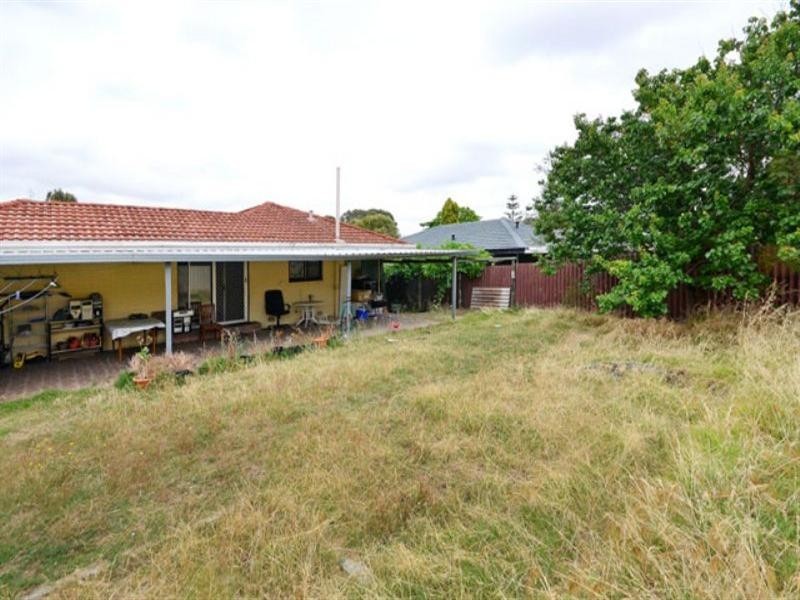 55 Nanovich Avenue, Girrawheen WA 6064