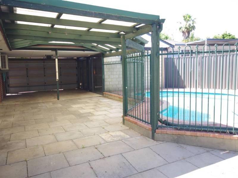 3 Woodbine Terrace, Mirrabooka WA 6061