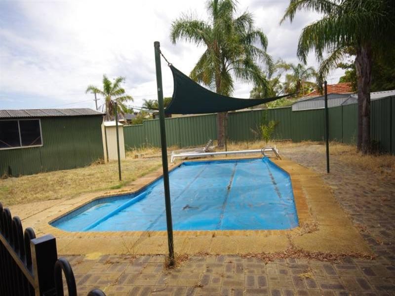 15 Swincer Way, Koondoola WA 6064