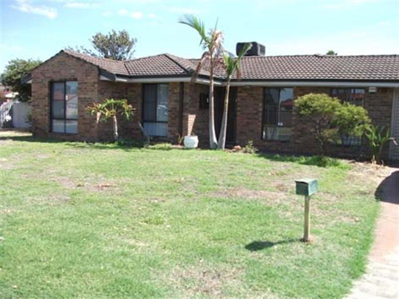 8 Fenchurch Street, Alexander Heights WA 6064