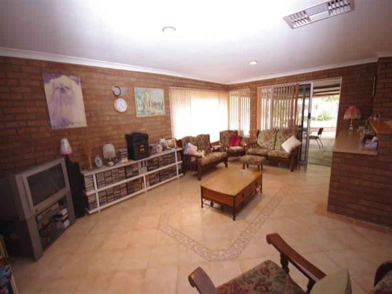 11 Romaro Court, Koondoola WA 6064