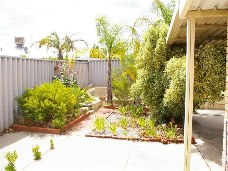 17 Caffrum Green, Mirrabooka WA 6061