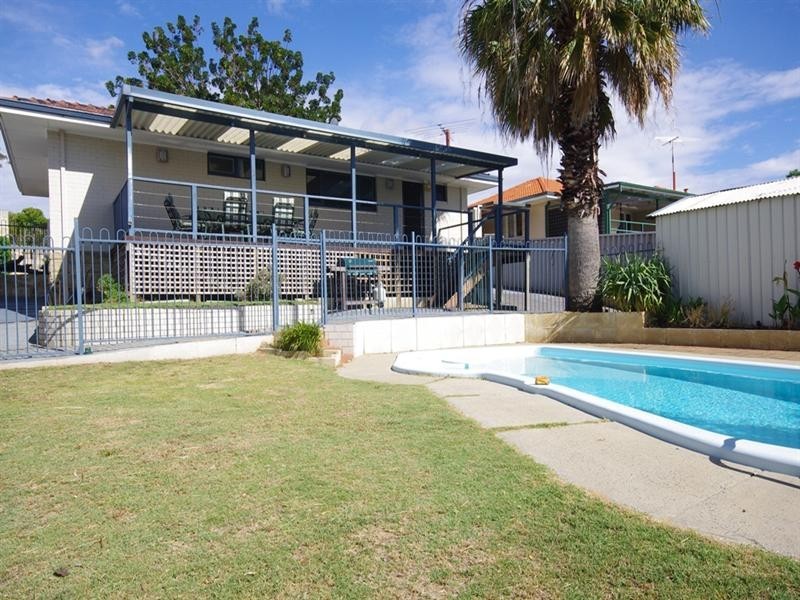 40 Harford Way, Girrawheen WA 6064