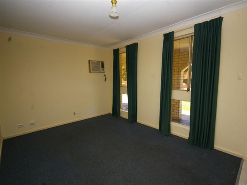 7 Yeaman Court, Koondoola WA 6064