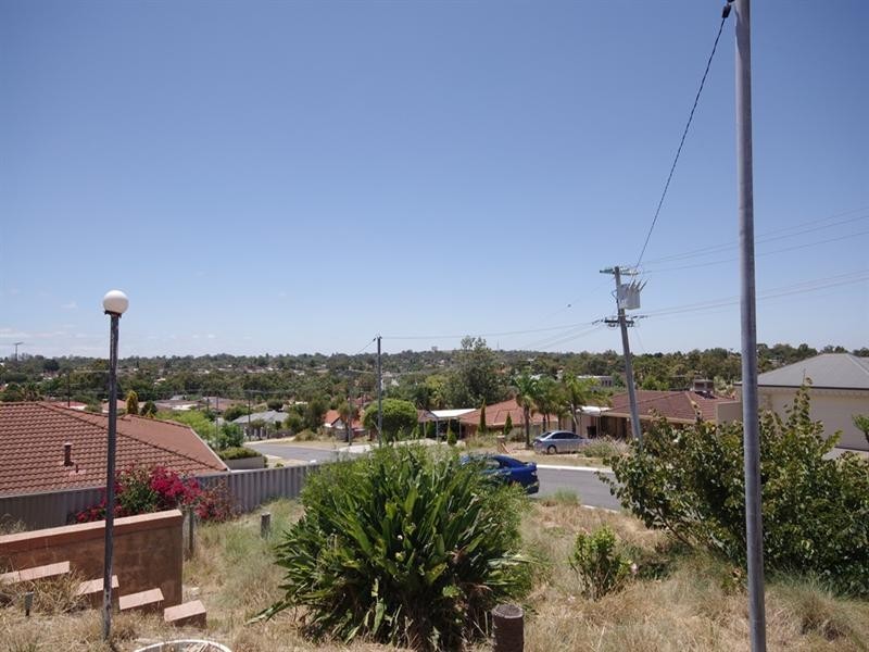 1 Mulberry Lane, Mirrabooka WA 6061