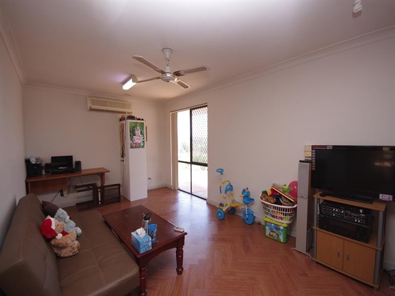 1 Mulberry Lane, Mirrabooka WA 6061