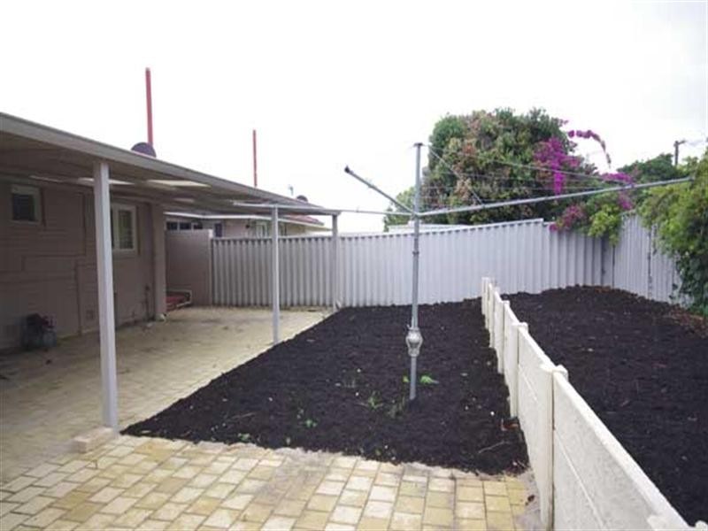 37B Montrose Avenue, Girrawheen WA 6064