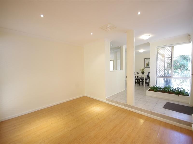 18 Silkpod Heights, Mirrabooka WA 6061