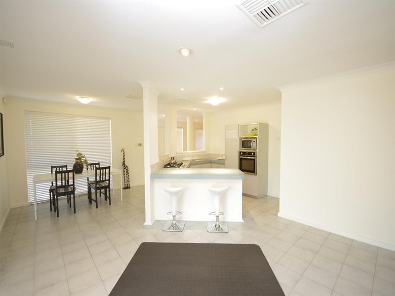 18 Silkpod Heights, Mirrabooka WA 6061