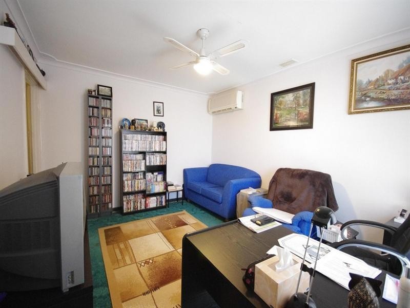 41 Connell Way, Girrawheen WA 6064