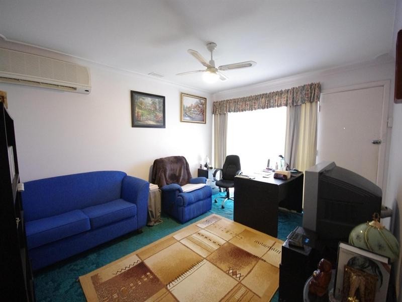 41 Connell Way, Girrawheen WA 6064